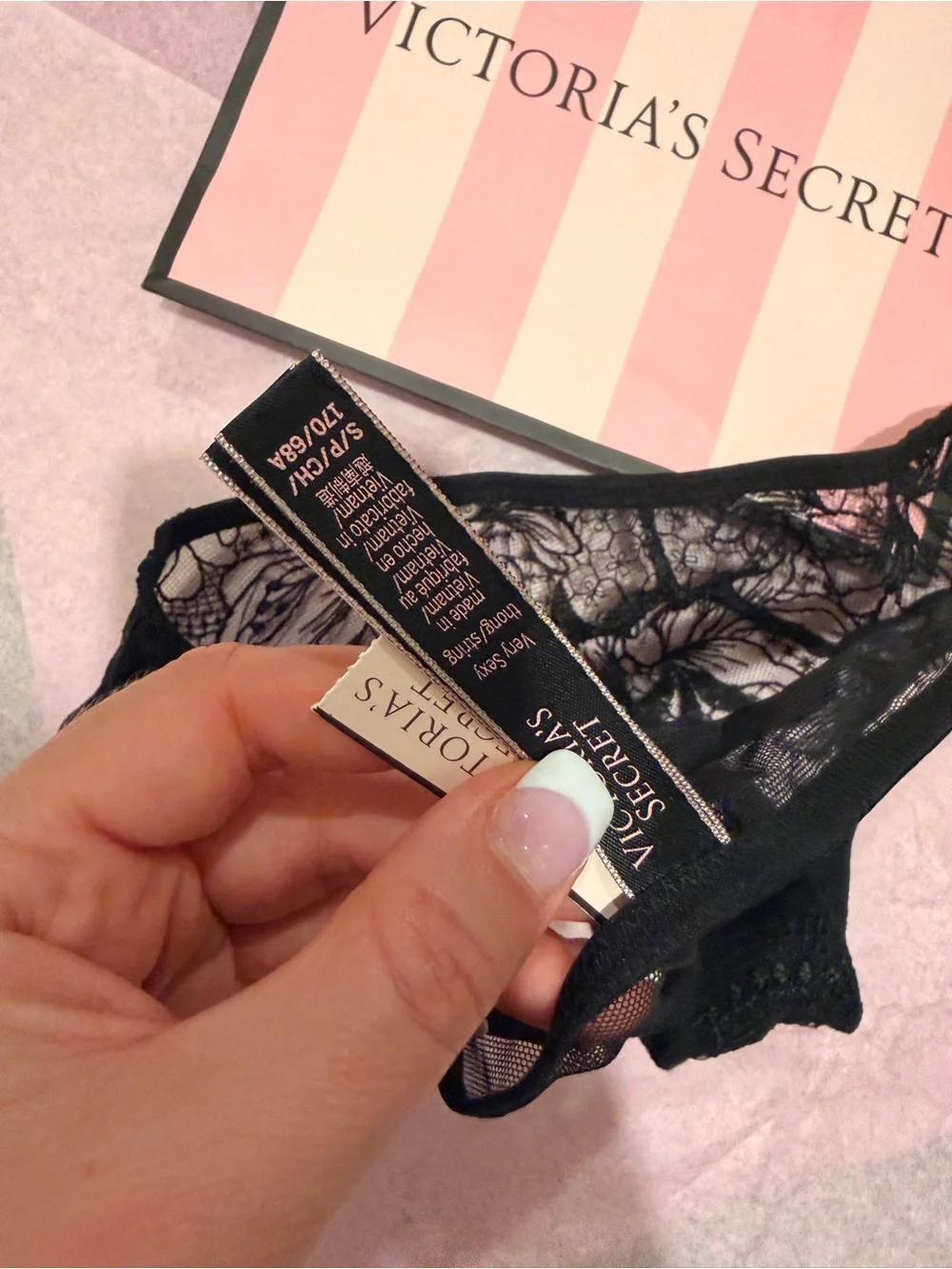 New VICTORIA'S SECRET BLACK EMBROIDERED FLORAL LACE MESH THONG PANTIES S